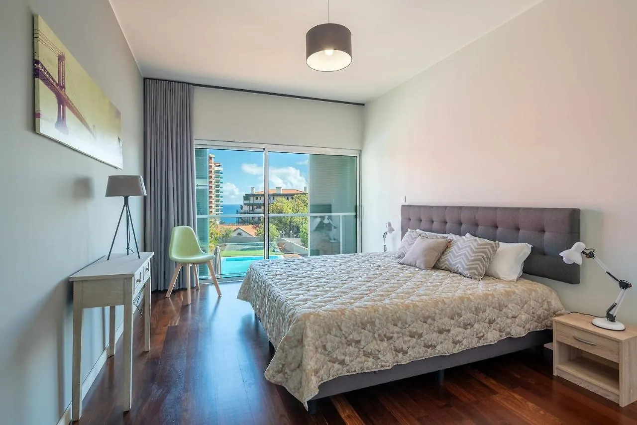 Luxury Villa Nogueira With Private Pool By Hr Madeira Funchal  0*, Funchal (Madeira)