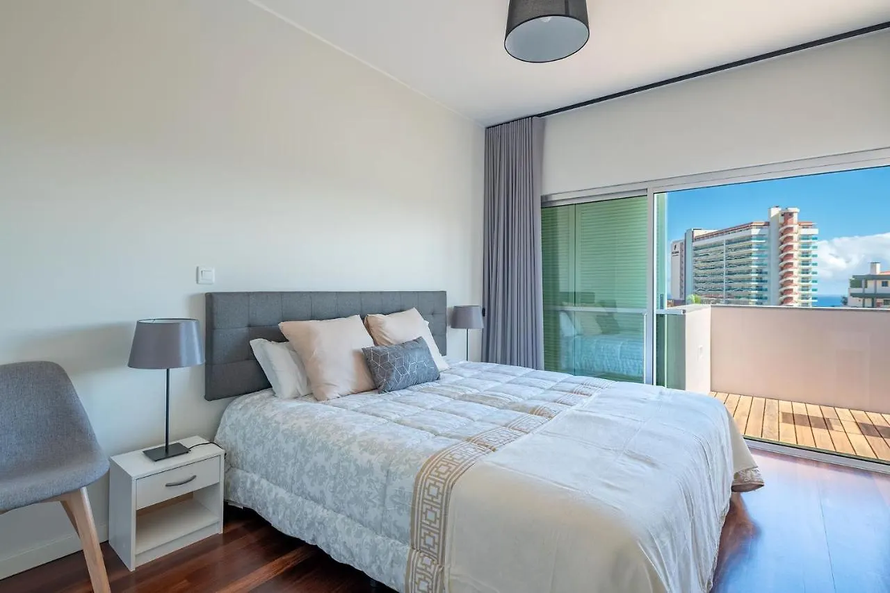 Luxury Villa Nogueira With Private Pool By Hr Madeira Funchal  Funchal (Madeira)
